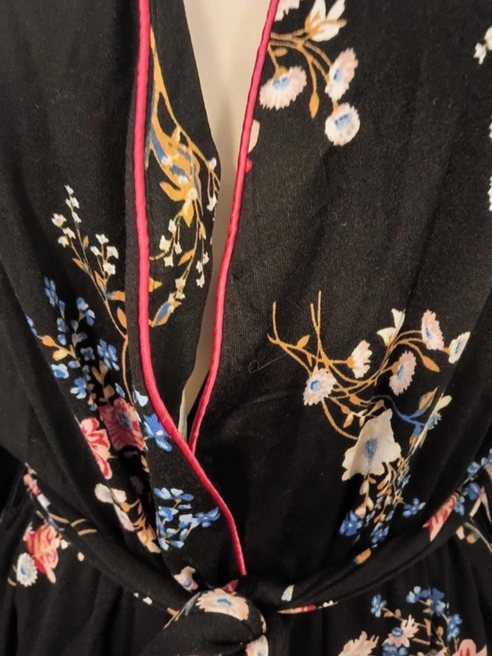 Flora Floral Robe - Picture 5 of 9